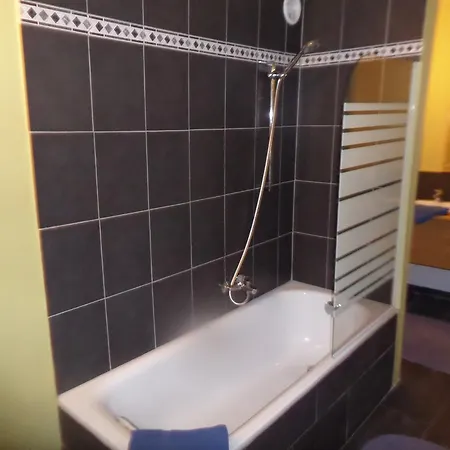 Bed & Breakfast De Liedjestoren Lovendegem